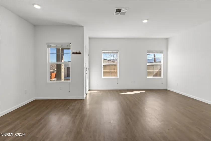 420 Autumn Breeze, Reno, Nevada 89511, 3 Bedrooms Bedrooms, ,3 BathroomsBathrooms,Residential,Residential,Autumn Breeze,260002724