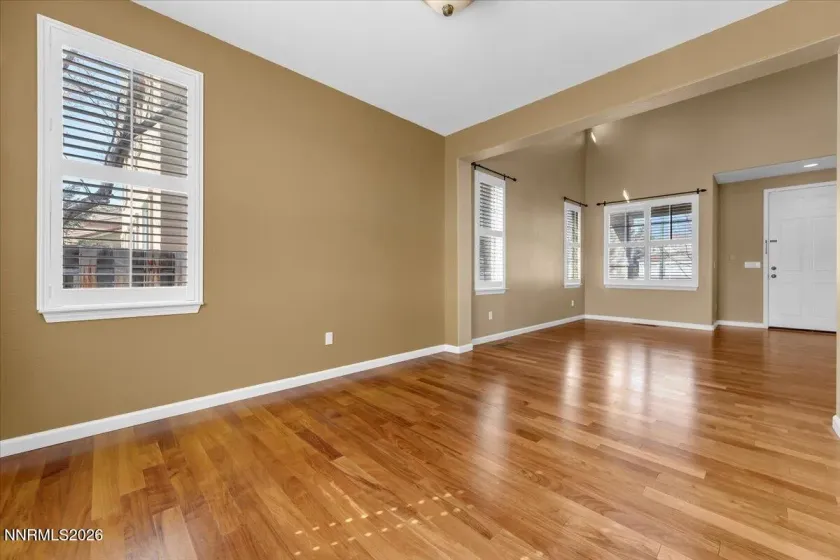 2910 Deer Run, Reno, Nevada 89509, 4 Bedrooms Bedrooms, ,3 BathroomsBathrooms,Residential,Residential,Deer Run,260002725