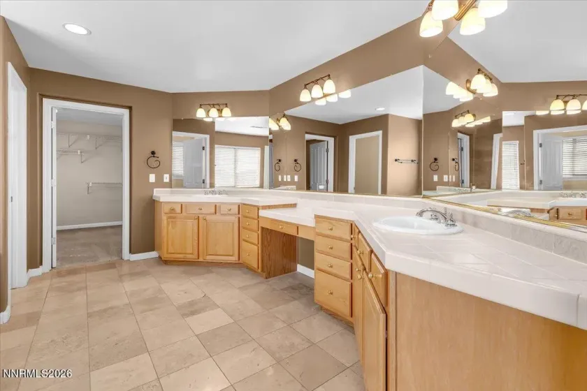 2910 Deer Run, Reno, Nevada 89509, 4 Bedrooms Bedrooms, ,3 BathroomsBathrooms,Residential,Residential,Deer Run,260002725