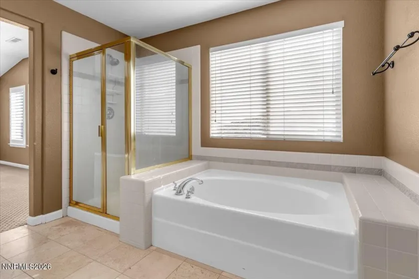 2910 Deer Run, Reno, Nevada 89509, 4 Bedrooms Bedrooms, ,3 BathroomsBathrooms,Residential,Residential,Deer Run,260002725