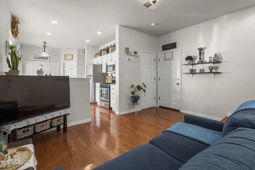 1453 Molly, Carson City, Nevada 89706, 2 Bedrooms Bedrooms, ,2 BathroomsBathrooms,Residential,Residential,Molly,260002727