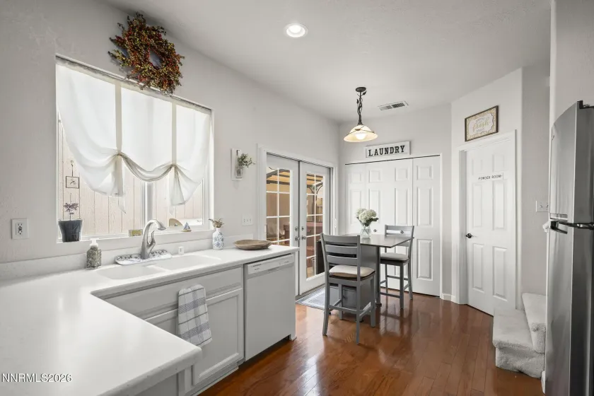 1453 Molly, Carson City, Nevada 89706, 2 Bedrooms Bedrooms, ,2 BathroomsBathrooms,Residential,Residential,Molly,260002727