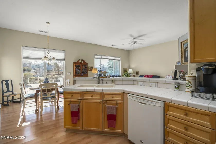 3215 Apio, Sparks, Nevada 89436, 3 Bedrooms Bedrooms, ,2 BathroomsBathrooms,Residential,Residential,Apio,260002728