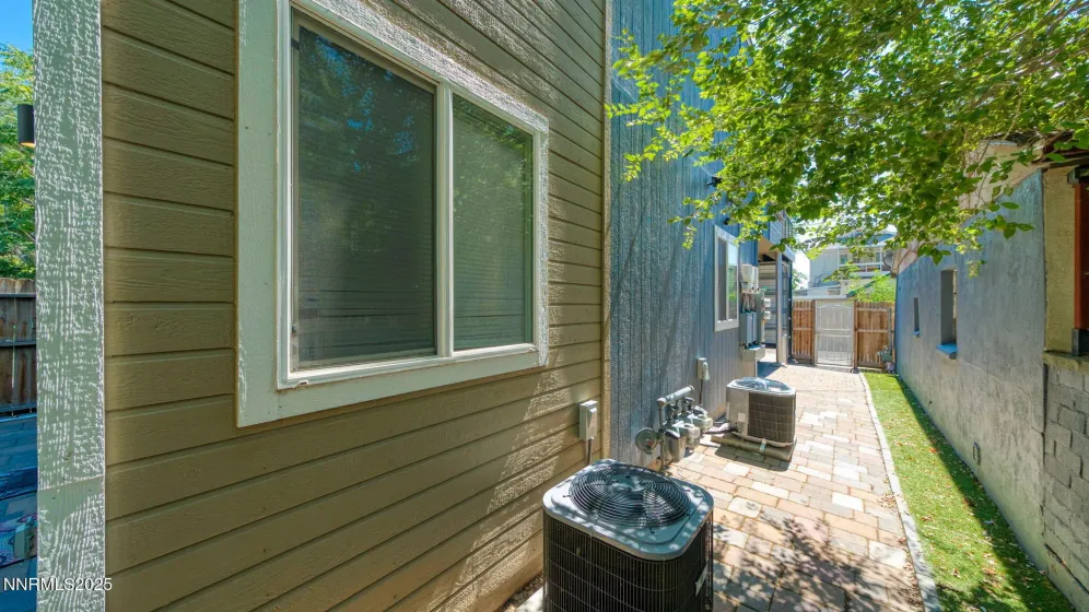 442 7th, Reno, Nevada 89512, ,Residential Income,Residential,7th,250055789