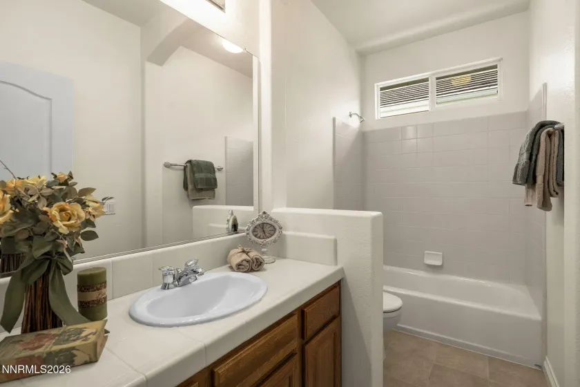 2840 Falcon Ridge, Sparks, Nevada 89436, 4 Bedrooms Bedrooms, ,4 BathroomsBathrooms,Residential,Residential,Falcon Ridge,260002773