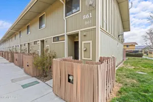 861 Nutmeg, Reno, Nevada 89502, 2 Bedrooms Bedrooms, ,2 BathroomsBathrooms,Residential,Residential,Nutmeg,260002772