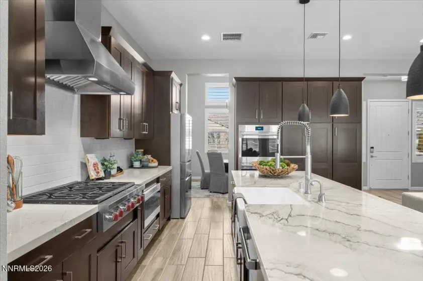 2318 Iron Square, Reno, Nevada 89521, 2 Bedrooms Bedrooms, ,3 BathroomsBathrooms,Residential,Residential,Iron Square,260002777