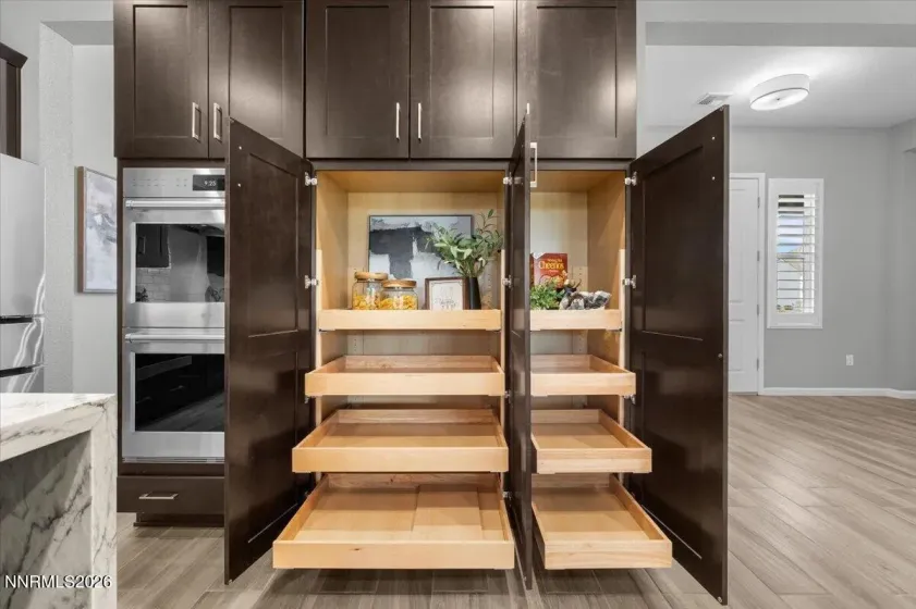 2318 Iron Square, Reno, Nevada 89521, 2 Bedrooms Bedrooms, ,3 BathroomsBathrooms,Residential,Residential,Iron Square,260002777