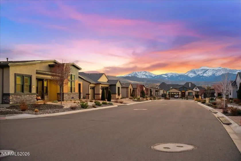 2318 Iron Square, Reno, Nevada 89521, 2 Bedrooms Bedrooms, ,3 BathroomsBathrooms,Residential,Residential,Iron Square,260002777