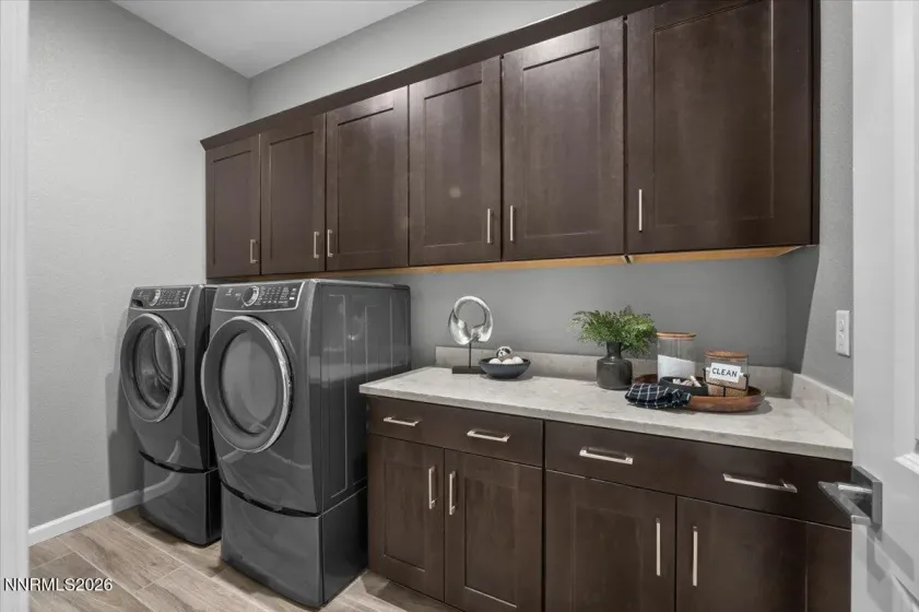 2318 Iron Square, Reno, Nevada 89521, 2 Bedrooms Bedrooms, ,3 BathroomsBathrooms,Residential,Residential,Iron Square,260002777