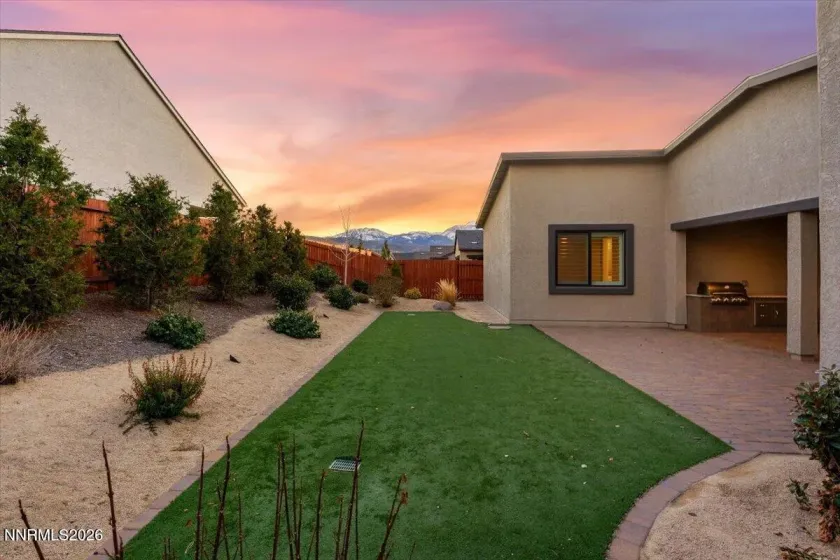 2318 Iron Square, Reno, Nevada 89521, 2 Bedrooms Bedrooms, ,3 BathroomsBathrooms,Residential,Residential,Iron Square,260002777