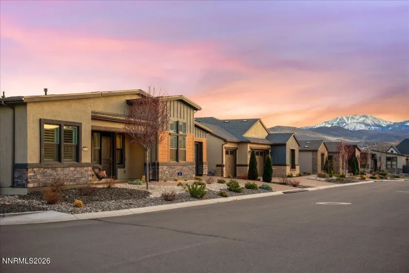 2318 Iron Square, Reno, Nevada 89521, 2 Bedrooms Bedrooms, ,3 BathroomsBathrooms,Residential,Residential,Iron Square,260002777