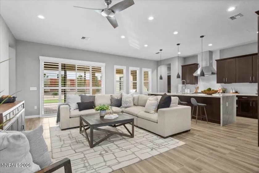 2318 Iron Square, Reno, Nevada 89521, 2 Bedrooms Bedrooms, ,3 BathroomsBathrooms,Residential,Residential,Iron Square,260002777