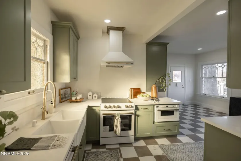 402 Robinson, Carson City, Nevada 89703, 4 Bedrooms Bedrooms, ,3 BathroomsBathrooms,Residential,Residential,Robinson,260002776