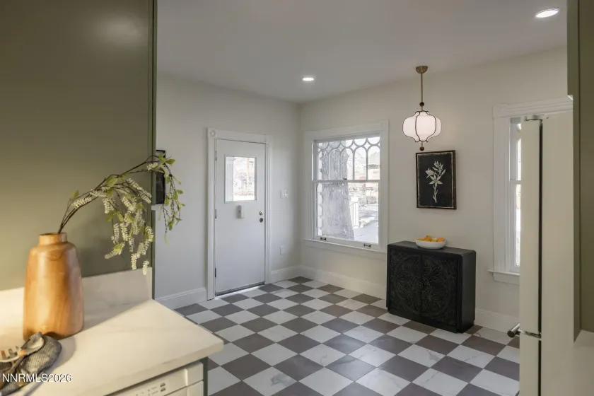 402 Robinson, Carson City, Nevada 89703, 4 Bedrooms Bedrooms, ,3 BathroomsBathrooms,Residential,Residential,Robinson,260002776