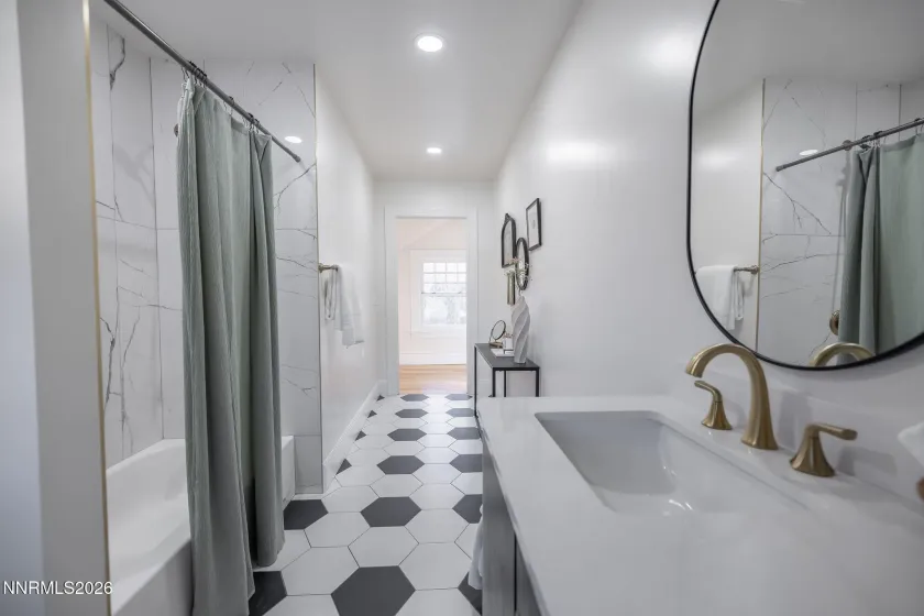 402 Robinson, Carson City, Nevada 89703, 4 Bedrooms Bedrooms, ,3 BathroomsBathrooms,Residential,Residential,Robinson,260002776