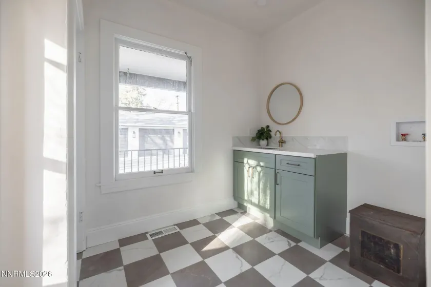 402 Robinson, Carson City, Nevada 89703, 4 Bedrooms Bedrooms, ,3 BathroomsBathrooms,Residential,Residential,Robinson,260002776