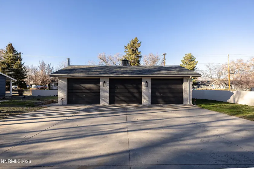 402 Robinson, Carson City, Nevada 89703, 4 Bedrooms Bedrooms, ,3 BathroomsBathrooms,Residential,Residential,Robinson,260002776