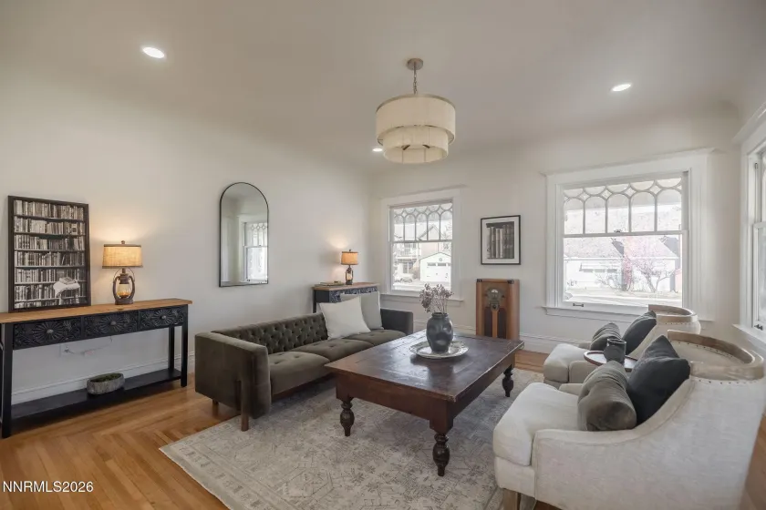 402 Robinson, Carson City, Nevada 89703, 4 Bedrooms Bedrooms, ,3 BathroomsBathrooms,Residential,Residential,Robinson,260002776