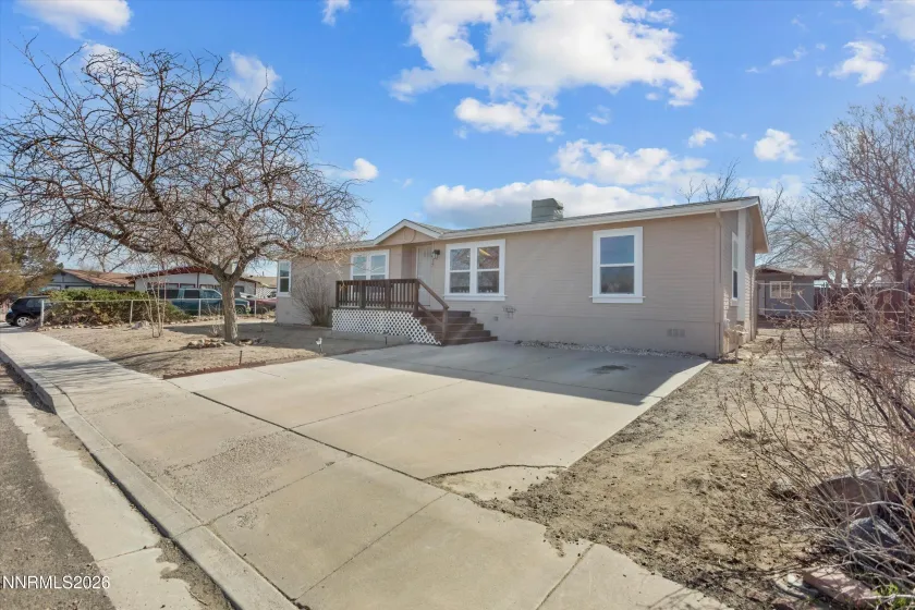 917 Opal, Fernley, Nevada 89408, 3 Bedrooms Bedrooms, ,2 BathroomsBathrooms,Residential,Residential,Opal,260002780