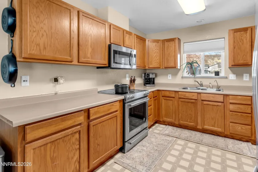 116 Ave De La Bleu De Clair, Sparks, Nevada 89434, 3 Bedrooms Bedrooms, ,2 BathroomsBathrooms,Residential,Residential,Ave De La Bleu De Clair,260002786