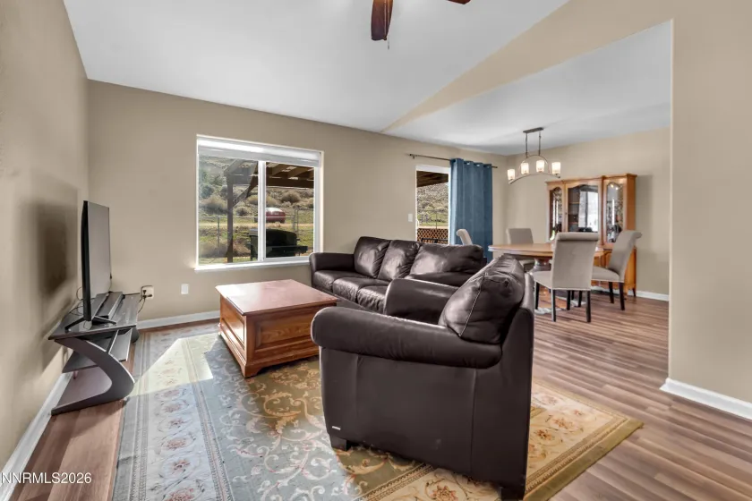 116 Ave De La Bleu De Clair, Sparks, Nevada 89434, 3 Bedrooms Bedrooms, ,2 BathroomsBathrooms,Residential,Residential,Ave De La Bleu De Clair,260002786