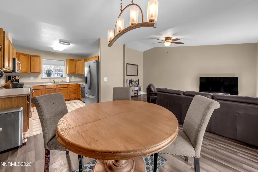 116 Ave De La Bleu De Clair, Sparks, Nevada 89434, 3 Bedrooms Bedrooms, ,2 BathroomsBathrooms,Residential,Residential,Ave De La Bleu De Clair,260002786