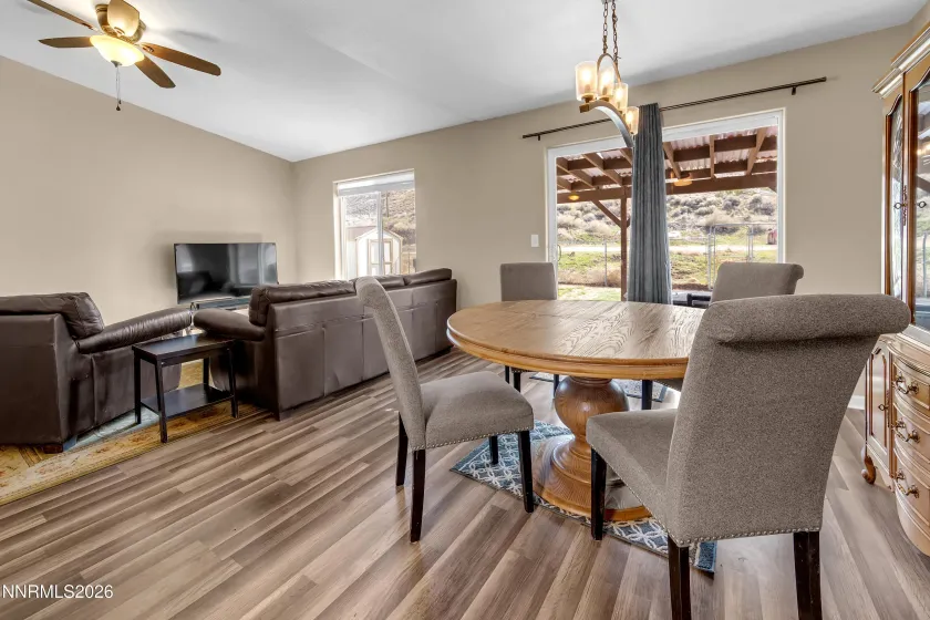 116 Ave De La Bleu De Clair, Sparks, Nevada 89434, 3 Bedrooms Bedrooms, ,2 BathroomsBathrooms,Residential,Residential,Ave De La Bleu De Clair,260002786