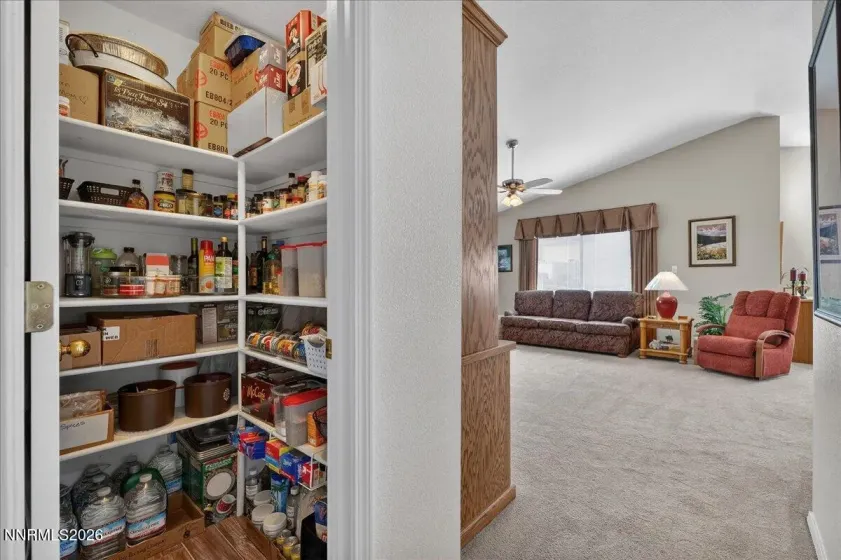 445 Kathy, Sparks, Nevada 89436, 3 Bedrooms Bedrooms, ,2 BathroomsBathrooms,Residential,Residential,Kathy,260002789