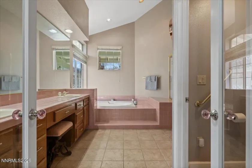 6103 Carriage House, Reno, Nevada 89519, 4 Bedrooms Bedrooms, ,3 BathroomsBathrooms,Residential,Residential,Carriage House,260002792