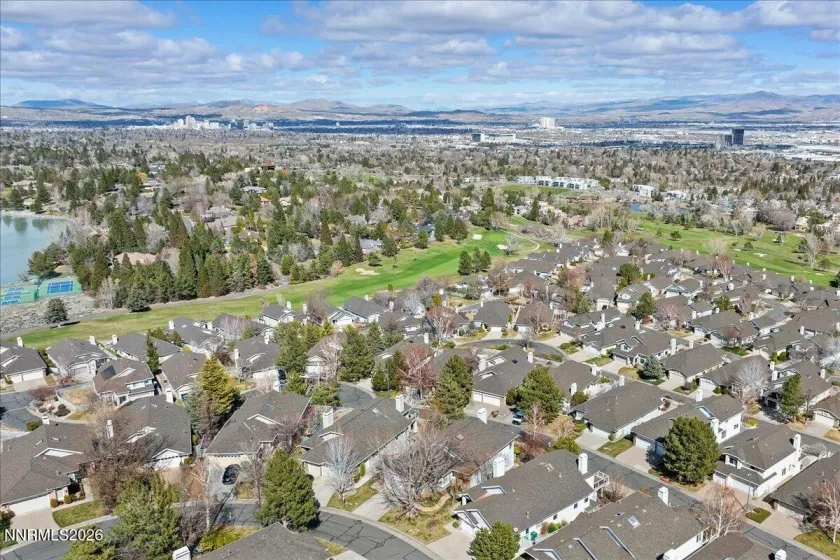 6103 Carriage House, Reno, Nevada 89519, 4 Bedrooms Bedrooms, ,3 BathroomsBathrooms,Residential,Residential,Carriage House,260002792