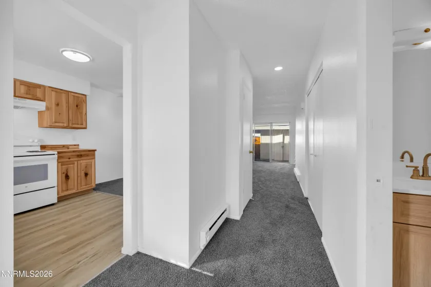 577 Smithridge, Reno, Nevada 89502, 2 Bedrooms Bedrooms, ,2 BathroomsBathrooms,Residential,Residential,Smithridge,260002795