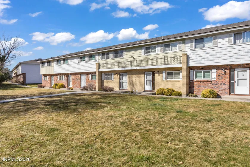 577 Smithridge, Reno, Nevada 89502, 2 Bedrooms Bedrooms, ,2 BathroomsBathrooms,Residential,Residential,Smithridge,260002795