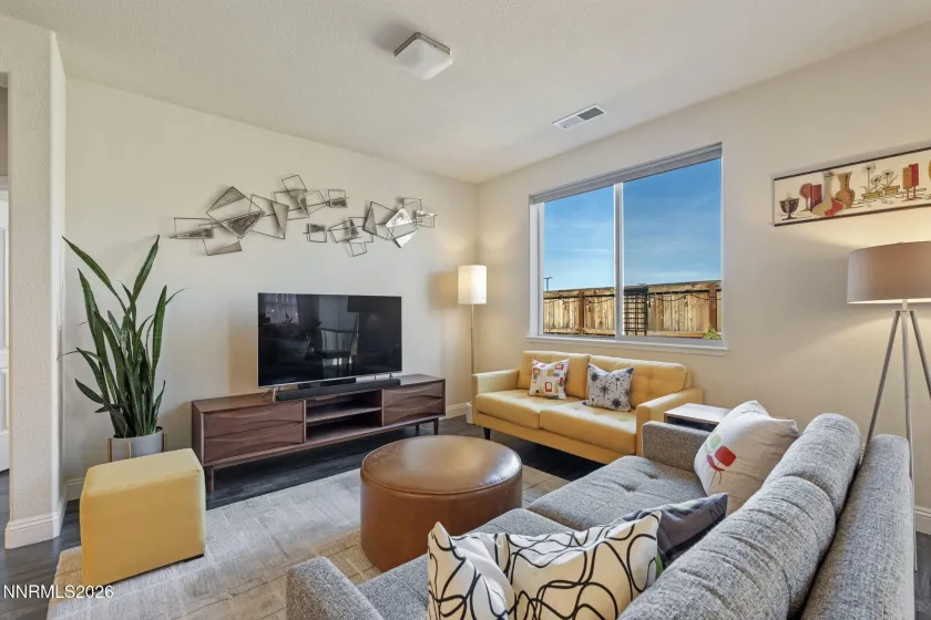 2013 Harmony Valley, Reno, Nevada 89521, 3 Bedrooms Bedrooms, ,2 BathroomsBathrooms,Residential,Residential,Harmony Valley,260002798