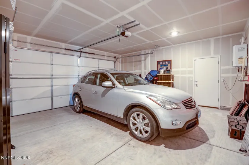 1049 Tamarack, Fallon, Nevada 89406, 3 Bedrooms Bedrooms, ,2 BathroomsBathrooms,Residential,Residential,Tamarack,260002800