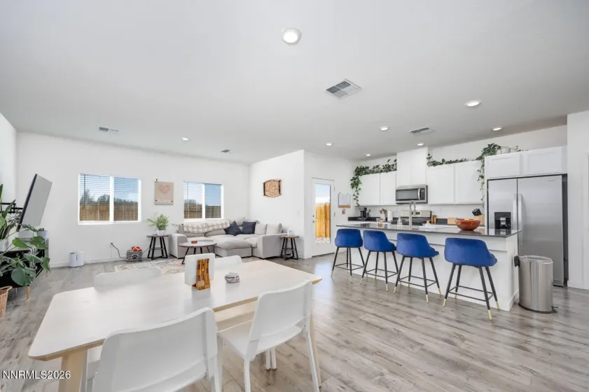 1049 Tamarack, Fallon, Nevada 89406, 3 Bedrooms Bedrooms, ,2 BathroomsBathrooms,Residential,Residential,Tamarack,260002800