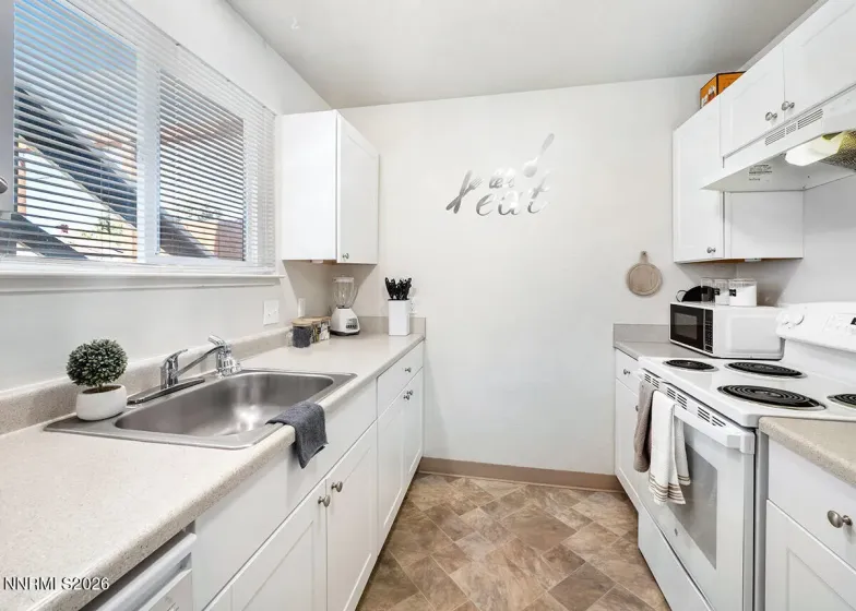 1130 E, Sparks, Nevada 89431, ,Residential Income,Residential,E,260002802