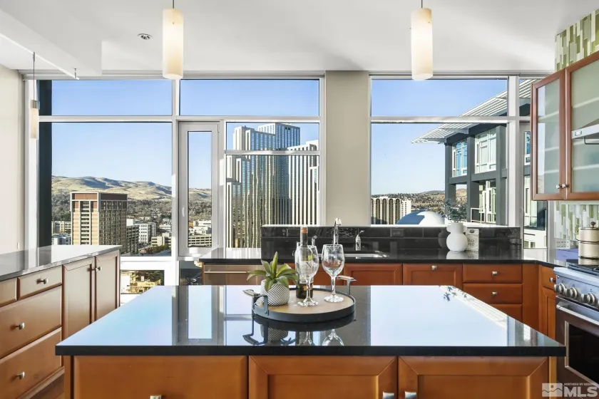 255 Sierra, Reno, Nevada 89501, 3 Bedrooms Bedrooms, ,4 BathroomsBathrooms,Residential,Residential,Sierra,240015042