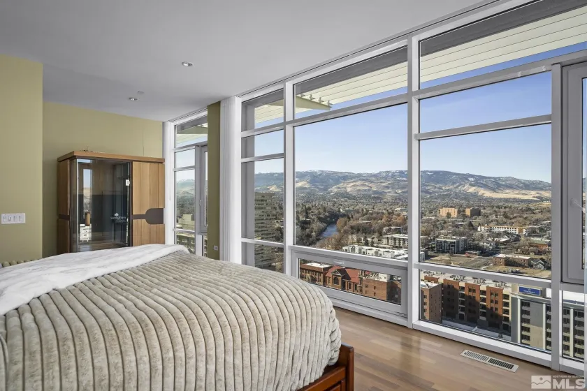 255 Sierra, Reno, Nevada 89501, 3 Bedrooms Bedrooms, ,4 BathroomsBathrooms,Residential,Residential,Sierra,240015042