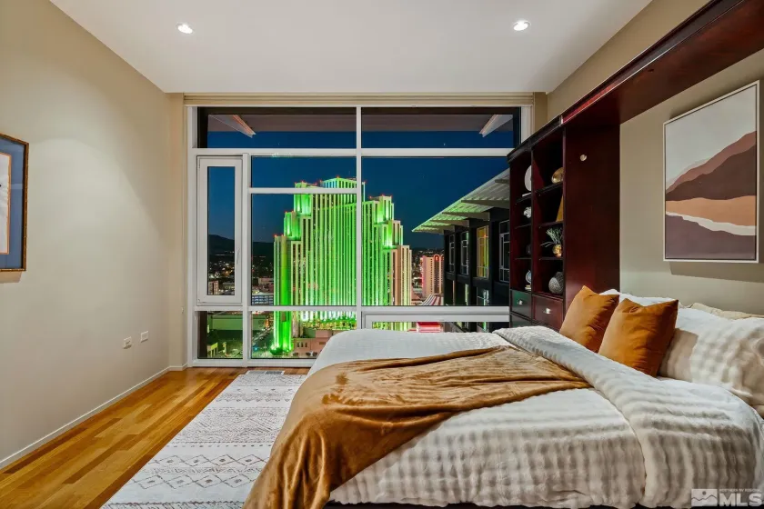 255 Sierra, Reno, Nevada 89501, 3 Bedrooms Bedrooms, ,4 BathroomsBathrooms,Residential,Residential,Sierra,240015042