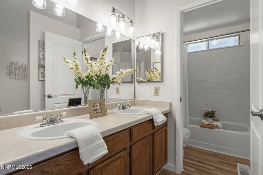 6290 Chesterfield, Reno, Nevada 89523, 3 Bedrooms Bedrooms, ,2 BathroomsBathrooms,Residential,Residential,Chesterfield,260002809