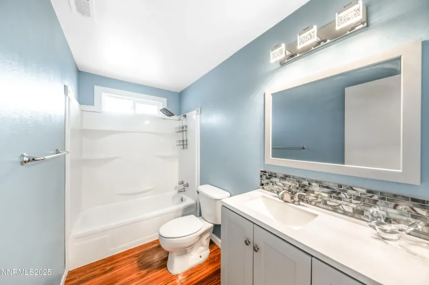 1193 Manhattan, Gardnerville, Nevada 89460, 3 Bedrooms Bedrooms, ,2 BathroomsBathrooms,Residential,Residential,Manhattan,250056653