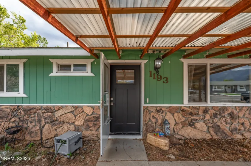 1193 Manhattan, Gardnerville, Nevada 89460, 3 Bedrooms Bedrooms, ,2 BathroomsBathrooms,Residential,Residential,Manhattan,250056653