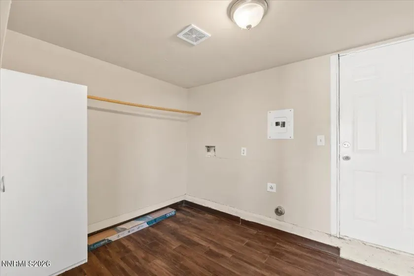 105 O, Sparks, Nevada 89431, 3 Bedrooms Bedrooms, ,1 BathroomBathrooms,Residential,Residential,O,260002813