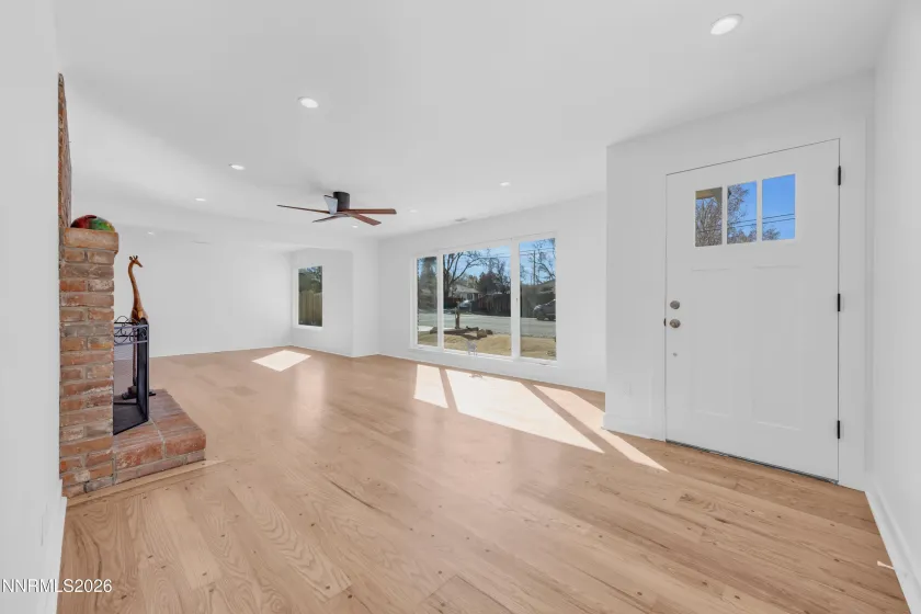 1355 Charles, Reno, Nevada 89509, 4 Bedrooms Bedrooms, ,3 BathroomsBathrooms,Residential,Residential,Charles,260002820