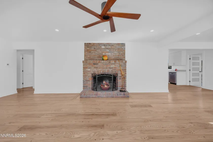 1355 Charles, Reno, Nevada 89509, 4 Bedrooms Bedrooms, ,3 BathroomsBathrooms,Residential,Residential,Charles,260002820