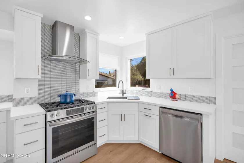 1355 Charles, Reno, Nevada 89509, 4 Bedrooms Bedrooms, ,3 BathroomsBathrooms,Residential,Residential,Charles,260002820