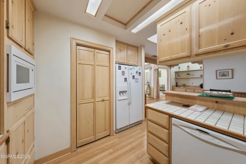 1016 Aspen Grove, Minden, Nevada 89423, 2 Bedrooms Bedrooms, ,2 BathroomsBathrooms,Residential,Residential,Aspen Grove,260002822