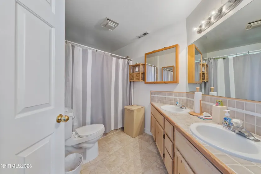 1016 Aspen Grove, Minden, Nevada 89423, 2 Bedrooms Bedrooms, ,2 BathroomsBathrooms,Residential,Residential,Aspen Grove,260002822