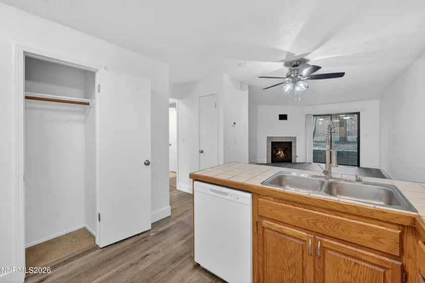 2949 Tierra Verde E, Reno, Nevada 89512, 2 Bedrooms Bedrooms, ,2 BathroomsBathrooms,Residential,Residential,Tierra Verde E,260002825